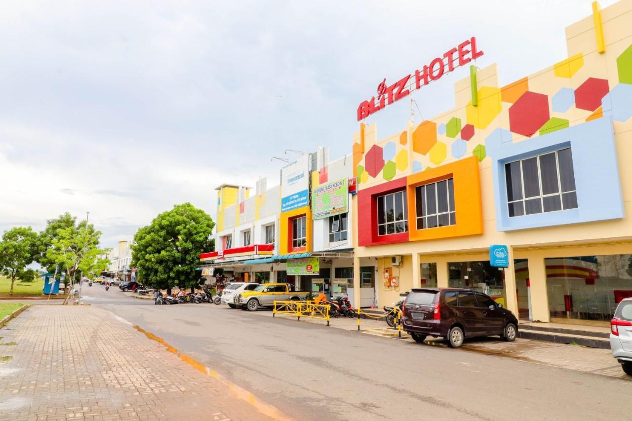Blitz Hotel Batam Tanjung Uncang Sekupang Exterior foto