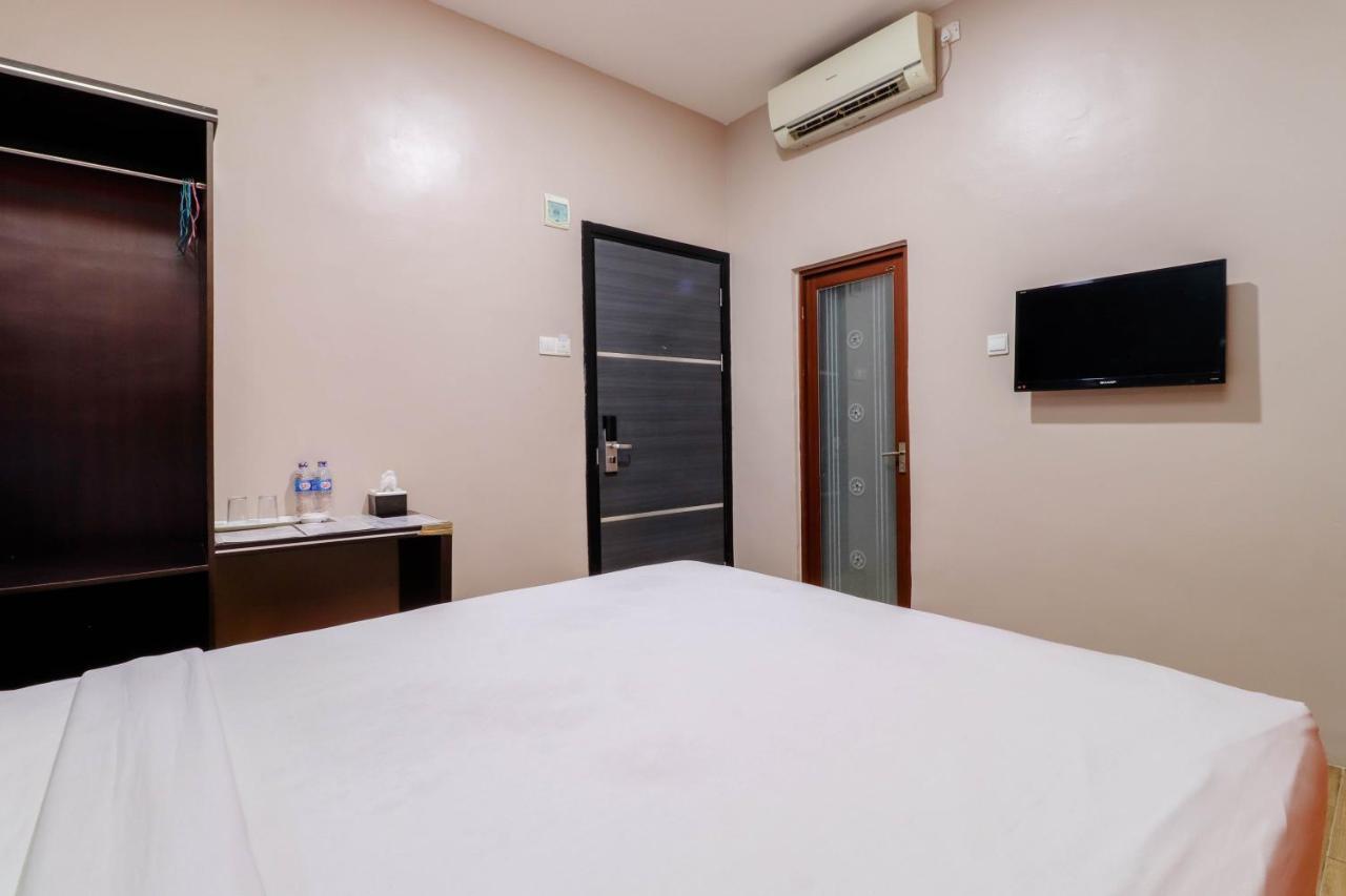 Blitz Hotel Batam Tanjung Uncang Sekupang Exterior foto